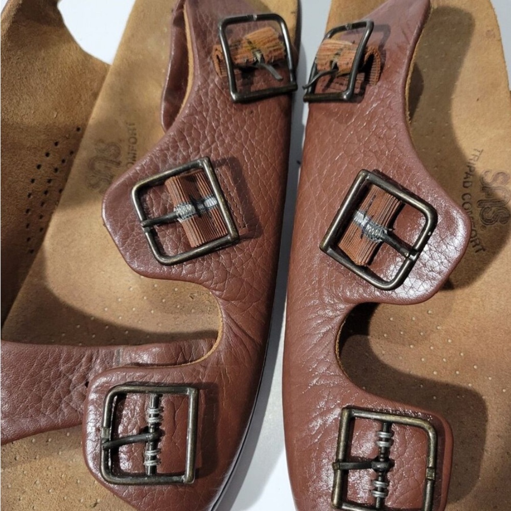 SAS Brown Leather Adjustable Buckle Women's Sandals - Picture 3 of 3
